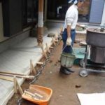 施工中（3） 砂の洗いだし