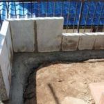 施工中（1） 御影石土留め