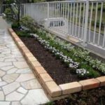 施工後（7） ツル二チ草、デージー、イベリス植栽