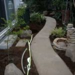 施工中（3） 石組み、植栽、立水栓