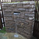 施工後(11)丹波石の壁泉