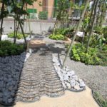 施工後(20) 瓦小端立てアプローチ