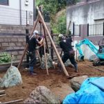 施工中（3） 三叉で石組み中