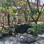 施工後（6）鳥海石のつくばいと灯籠