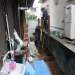 施工中　御簾垣作成中