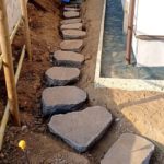 施工中（7）飛び石打ち